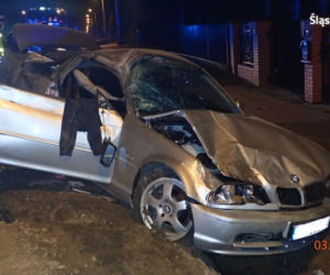 Rybnik: Testował swoje nowe BMW. Uderzył w latarnię i wpadł do rowu