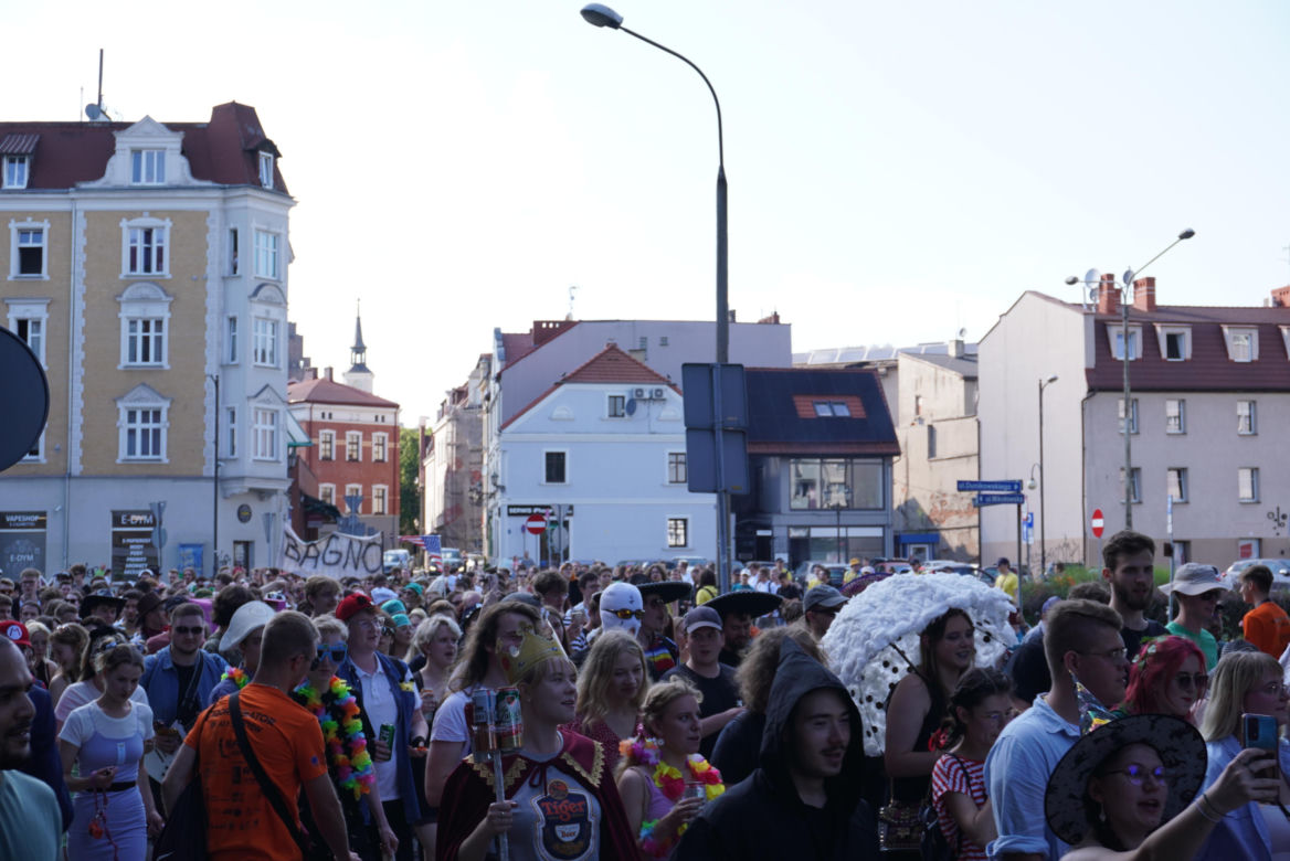 Igry 2024. Barwny korowód studentów przeszedł ulicami Gliwic
