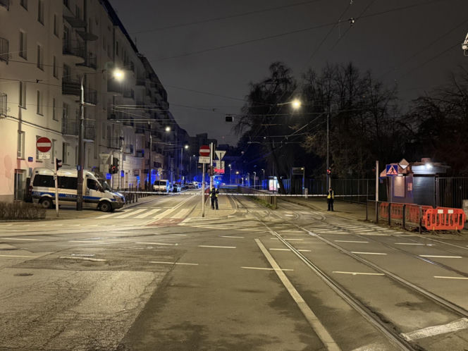 Podejrzany pakunek wstrzymał ruch tramwajów na Pradze. Co się stało?