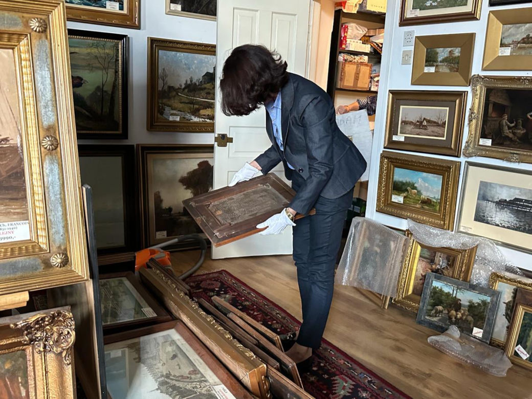Małopolskie galerie sztuki sprzedawały wyroby z kości słoniowej