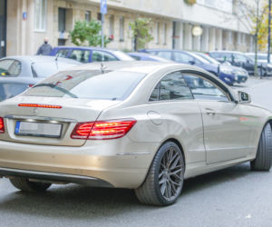 Blanka Lipińska jeździ Mercedesem Klasy E Coupe