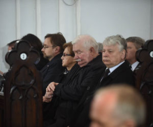 RELACJA NA ŻYWO - POGRZEB ABP. GOCŁOWSKIEGO.