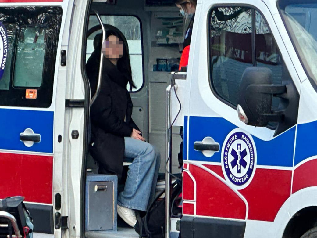 Tragedia w Błoniu. 15-latka wpadła pod ciężarówkę. Lądował śmigłowiec LPR