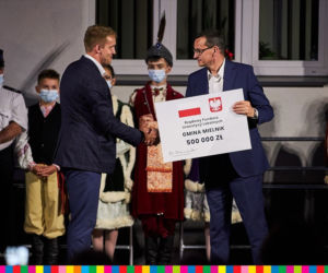 Premier Mateusz Morawiecki przyjechał na Podlasie i rozdaje czeki 