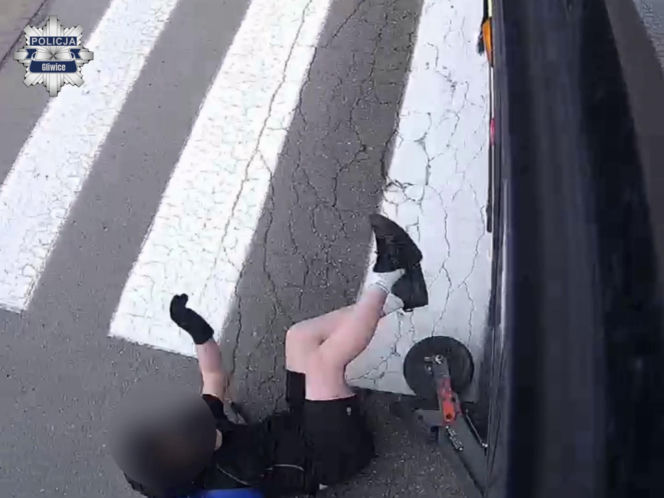 11latek wjechał hulajnoga pod autobus