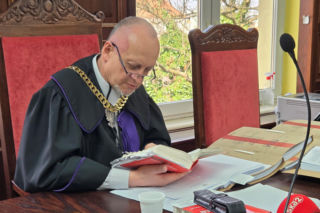 Urzędniczki z Trzebnicy zostały skazane! Rozliczały faktury na zakup sprzętu, którego nie było