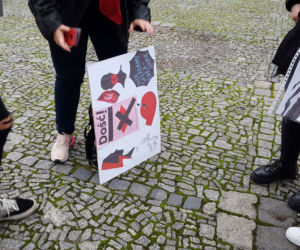 Idą lwice na ulice. Mieszkańcy Leszna znów protestują
