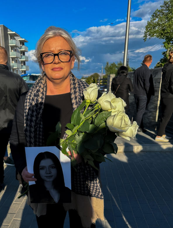 Miała 16 lat i plany na przyszłość. „Chciała zostać fryzjerką”. Nastolatka z Mławy brutalnie zamordowana