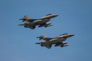 Sikorski 29 F-16 dla Ukrainy