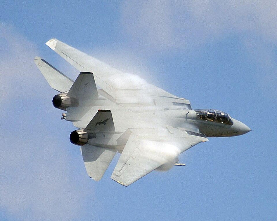 Koniec legendy F-14 Tomcat w Iranie? Zdjęcia satelitarne potwierdzają zniszczenie „perskich kotów”
