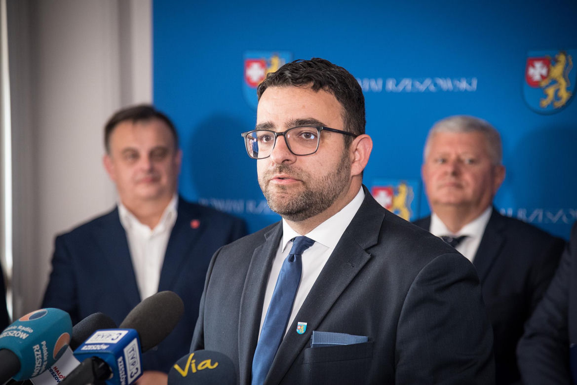 Szansa na większy rozwój turystyki w powiecie rzeszowskim: Aglomeracja Rzeszowska podpisała umowę z Euroregionem Karpackim