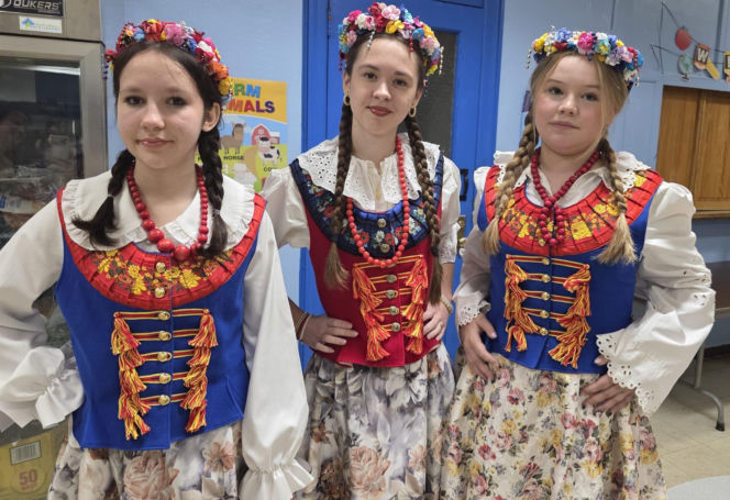 Wiosenny Spektakl zespołu „Krakowianki i Górale” na Greenpoincie