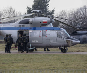 Śmigłowce i dziesiątki radiowozów na ulicach Małopolski