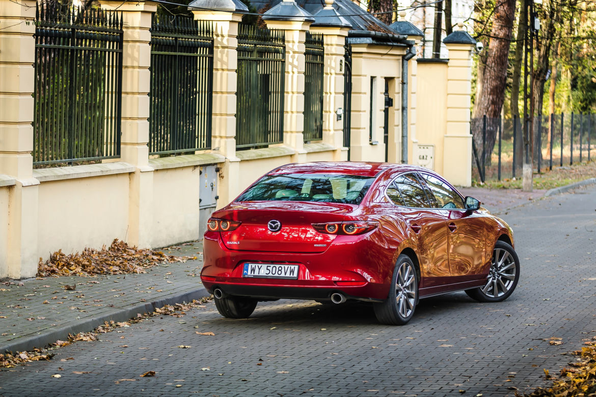 Mazda 3 Sedan 2.0 SKYACTIV-X 180 KM 6MT Enso