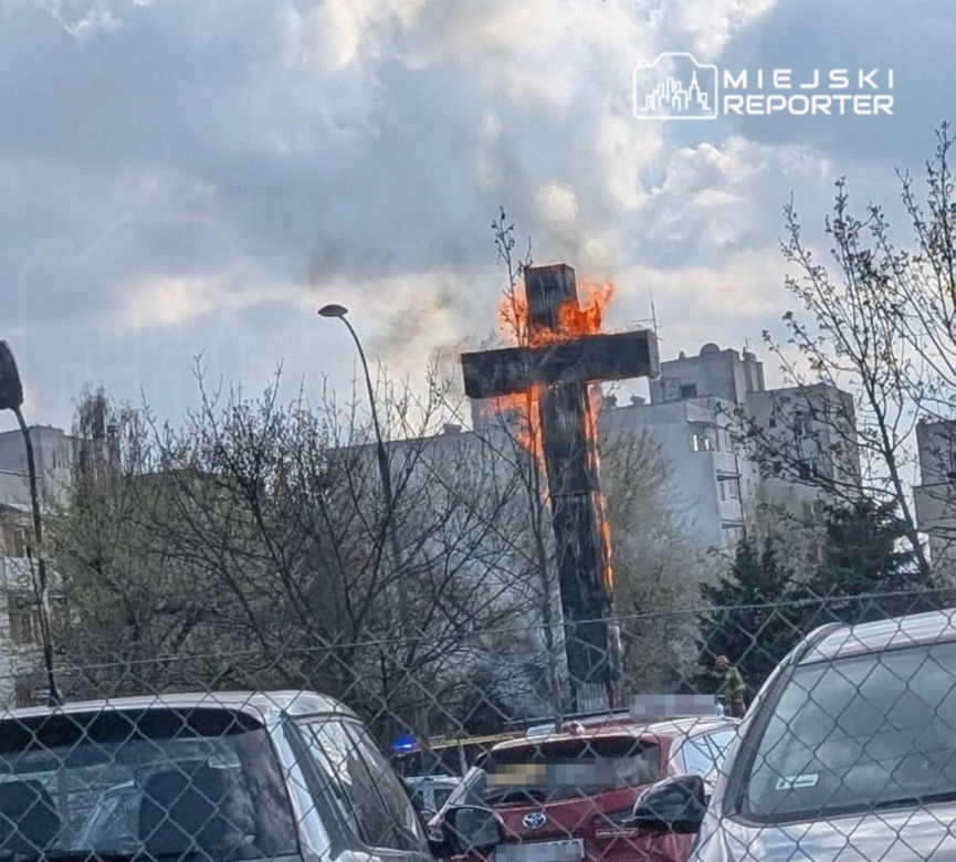 Pożar krzyża Mokotów