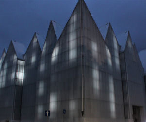 Pokaz iluminacji Filharmonii w Szczecinie z okazji Święta Muzyki