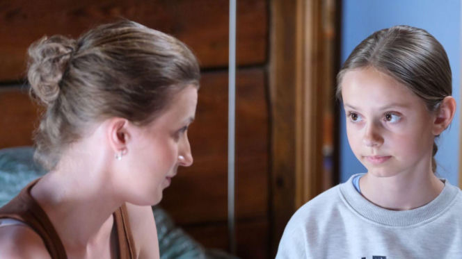 M jak miłość odc. 1894. Natalka (Dominika Suchecka), Hania (Wiktoria Basik)