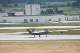 Ważny wysłannik USA przyjedzie do Polski. Powód? Przejęcie samolotów F-35 Husarz