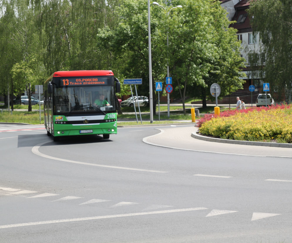 W autobusach możemy usłyszeć Wojtka Cugowskiego, Marie i kabaret Ani Mru Mru. O co chodzi? 