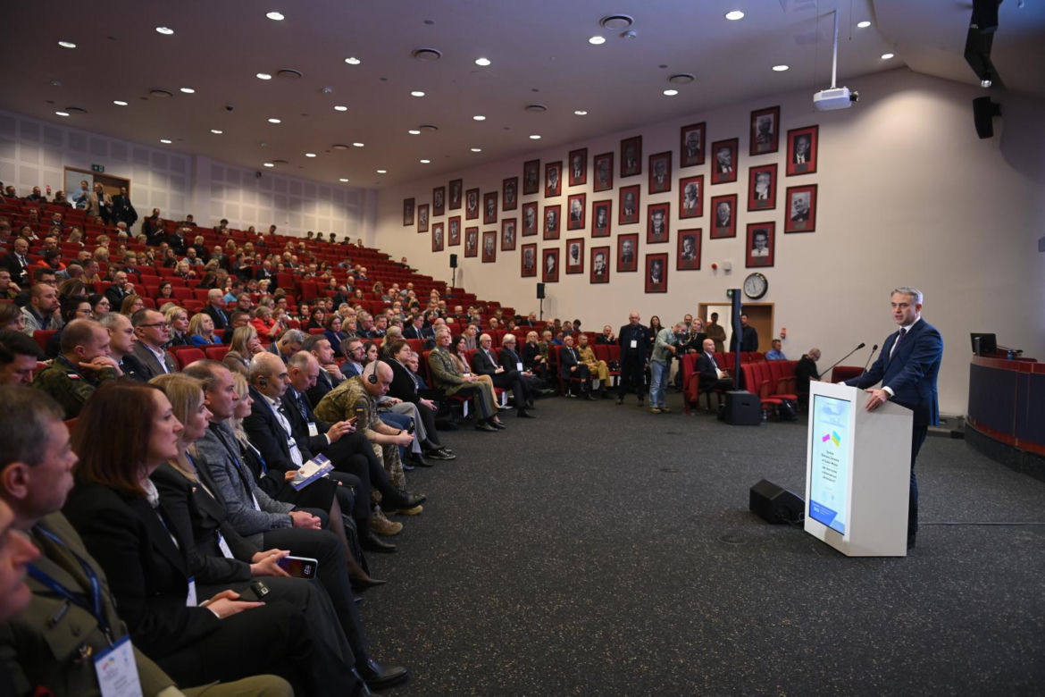 Konferencja "System Ochrony Zdrowia w czasie wojny. Jak skorzystać z doświadczeń ukraińskich?"