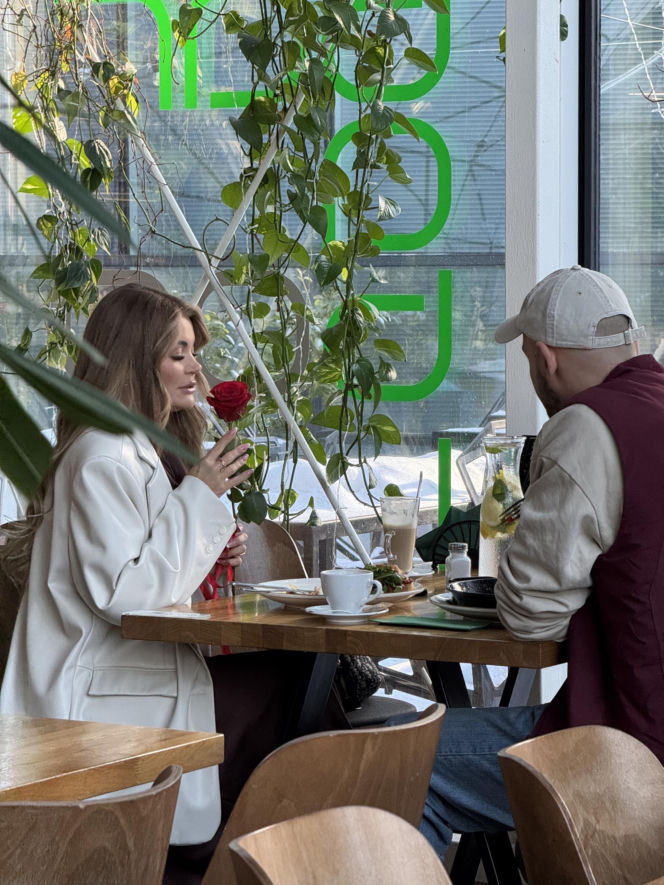 Edyta Folwarska i Maciej Pela w restauracji