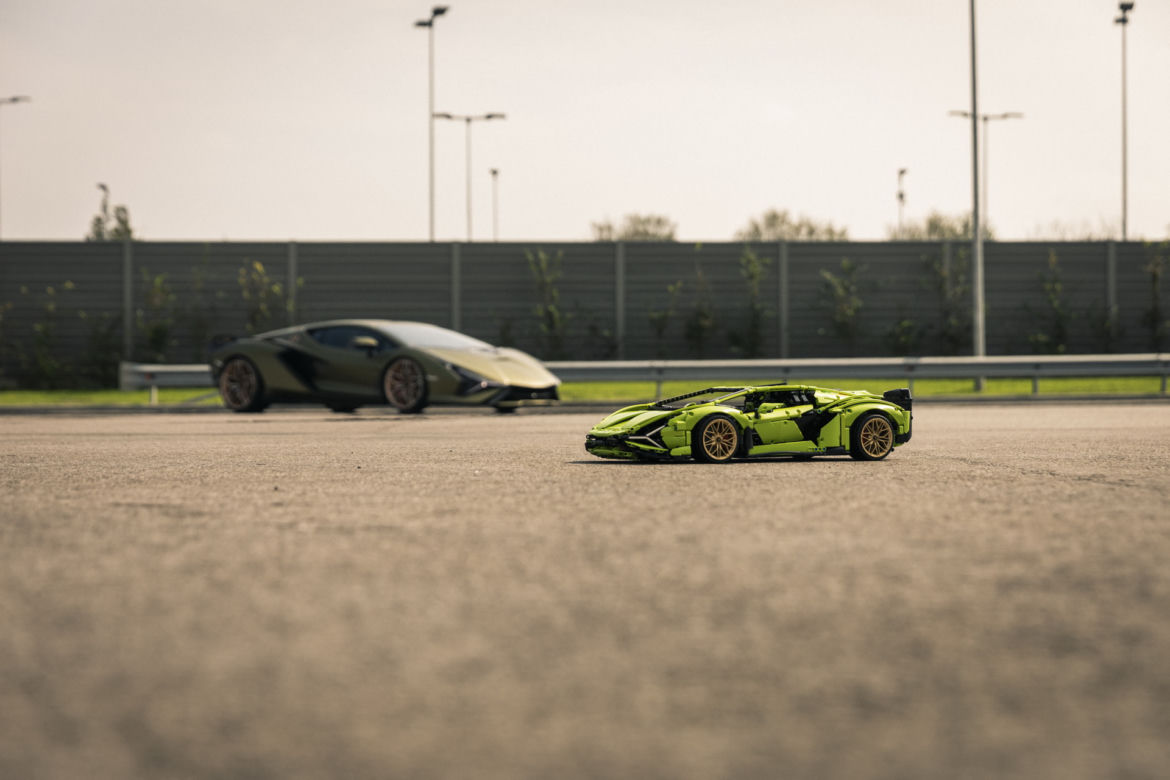 LEGO Technic Lamborghini Sian FKP 37