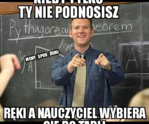 Szkoła memy