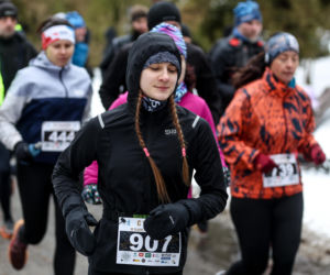 Wystrzał startera zamiast szampana. Tłumy powitały Nowy Rok na XX Śląskim Maratonie Noworocznym Cyborg