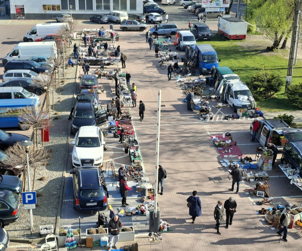 Giełda Staroci i Różności w Starachowicach. Zobacz co można upolować