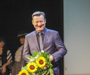 Robert Więckiewicz zaczynał w technikum budowlanym. Tak wyglądała jego niezwykła metamorfoza