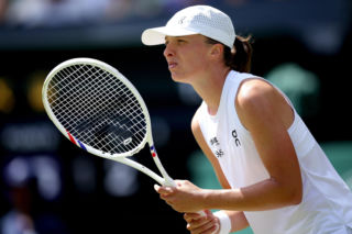 Kiedy gra Iga Świątek z Alexandrą Ealą? O której godzinie mecz na Wimbledonie?