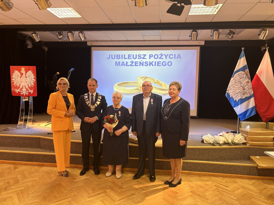 25 par świętowało swój jubileusz małżeński, a wśród nich rekordziści