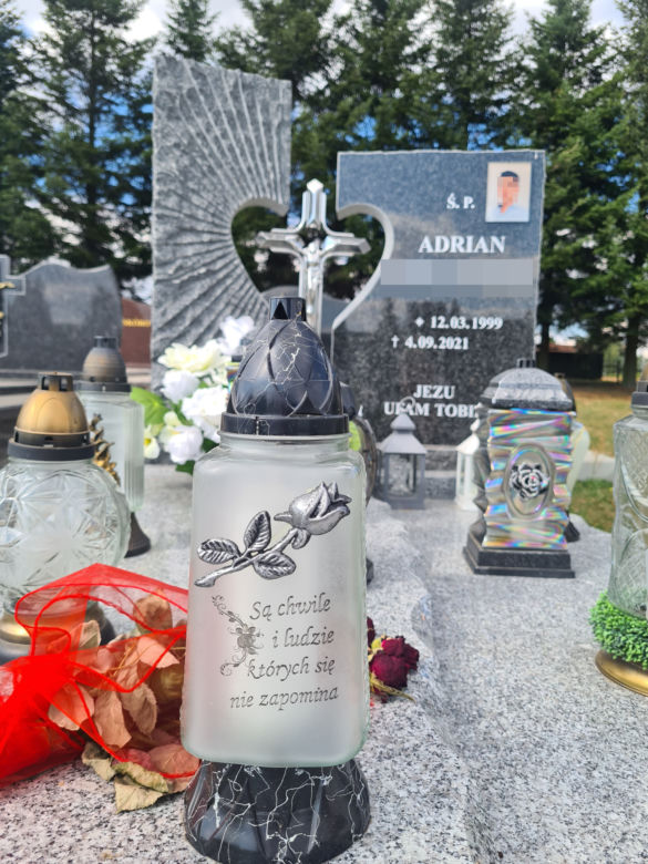 Adrian miał tylko 22 lata. Zginął w wypadku motocyklowym w Pantalowicach [GALERIA]
