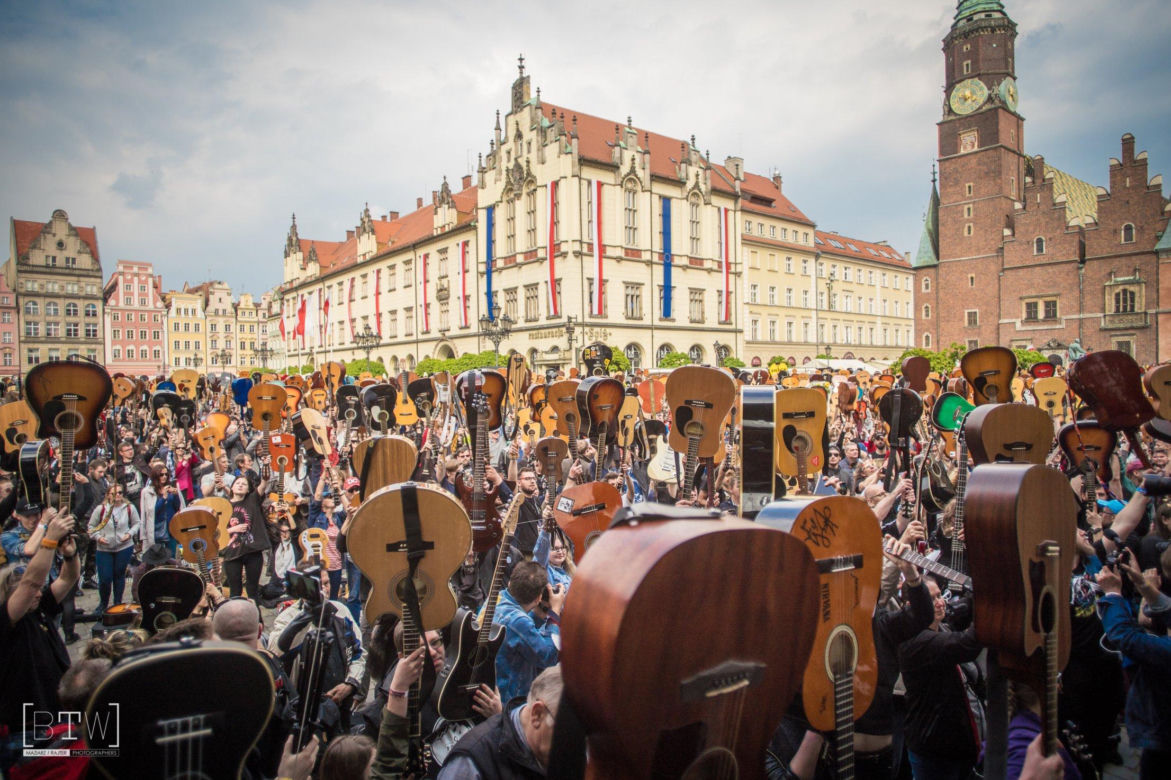Chris Jagger wystąpi na Gitarowym Rekordzie Świata. Zagra słynne "Satisfaction" 