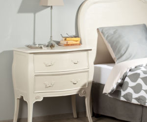 Biała komoda