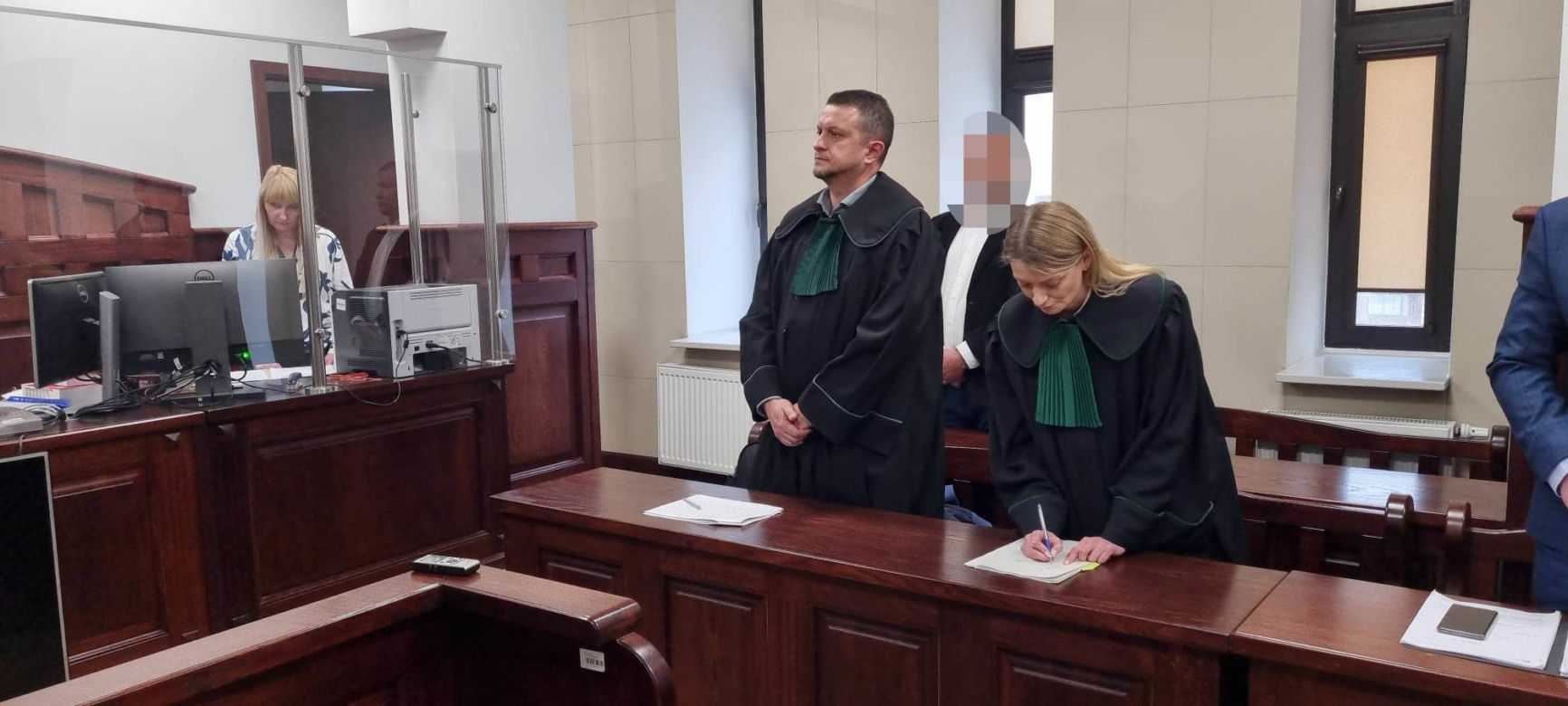 Proces byłych policjantów oskarżonych o branie łapówek. Jest wyrok