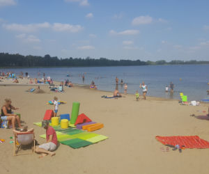 Biblioteka przy plaży w Dąbrowie Górniczej