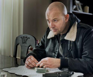 Krew z krwi. Bronek (Szymon Bobrowski), człowiek Antona