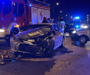 Ukradł auto i rozbił je na Białołęce