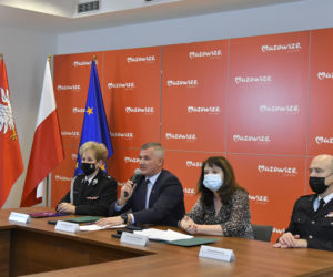 Marszałek przyznał nagrody. 15-letnia bohaterka została Strażakiem Miesiąca