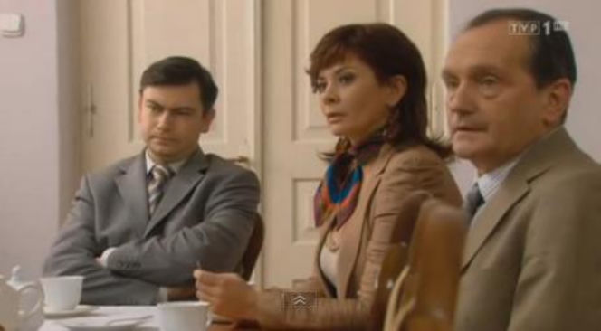 Ranczo 7 sezon odc. 90. Jędruś (Robert Majewski), Dorota Wezół (Beata Kowalska), Mieczysław Wezół (Wojciech Wysocki)