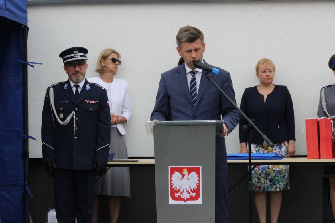 Święto policji w Toruniu. Funkcjonariusze odebrali nagrody i nominacje