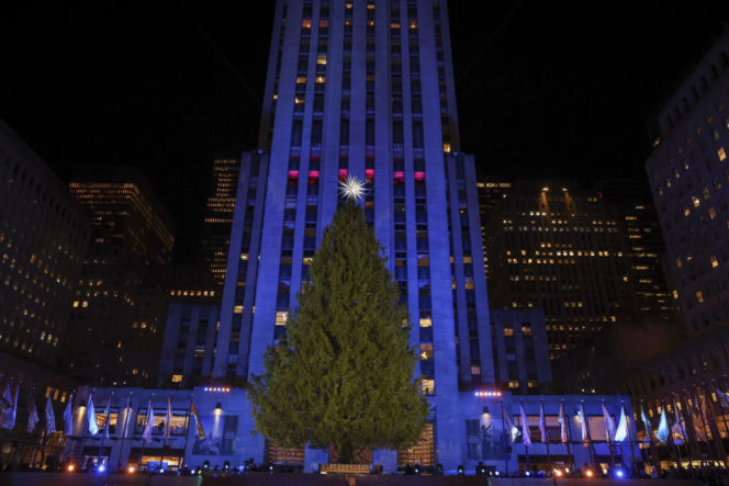 Legendarna choinka w Rockefeller Center już świeci