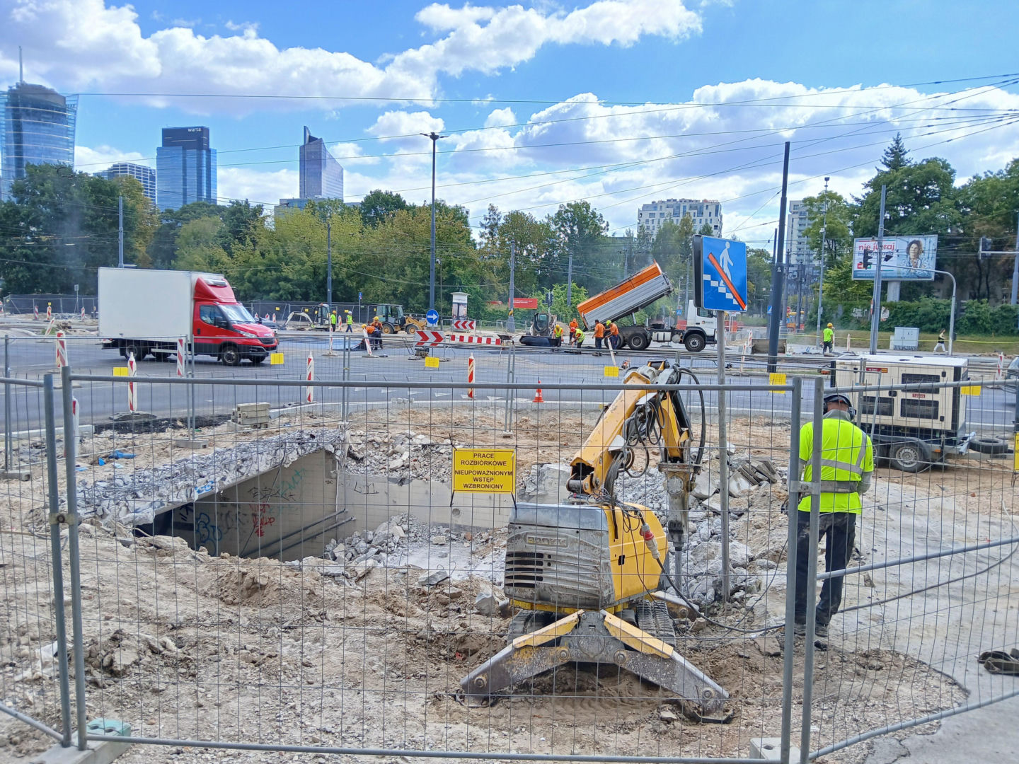 Likwidacja przejścia podziemnego na skrzyżowaniu ul. Młynarskiej i Wolskiej w Warszawie
