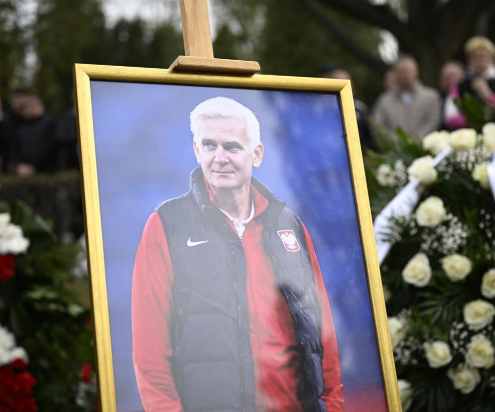 Poruszające sceny w Warszawie. Tak 50 tysięcy kibiców uczciło pamięć Jacka Magiery