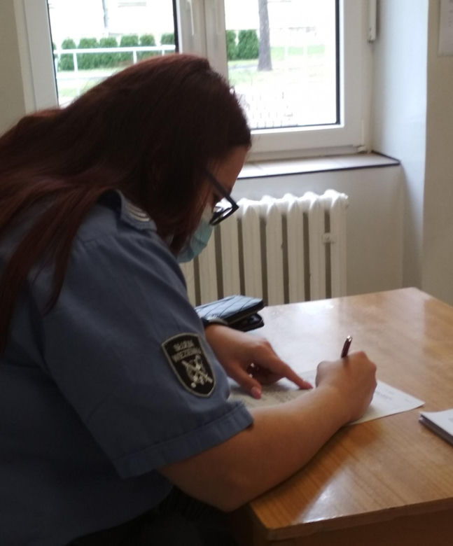 Funkcjonariusze Służby Więziennej pomogli choremu Krzysiowi. Chłopiec cierpi na białaczkę