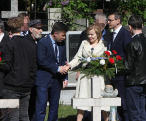 W PiS walka o miejsce przy Prezesie 