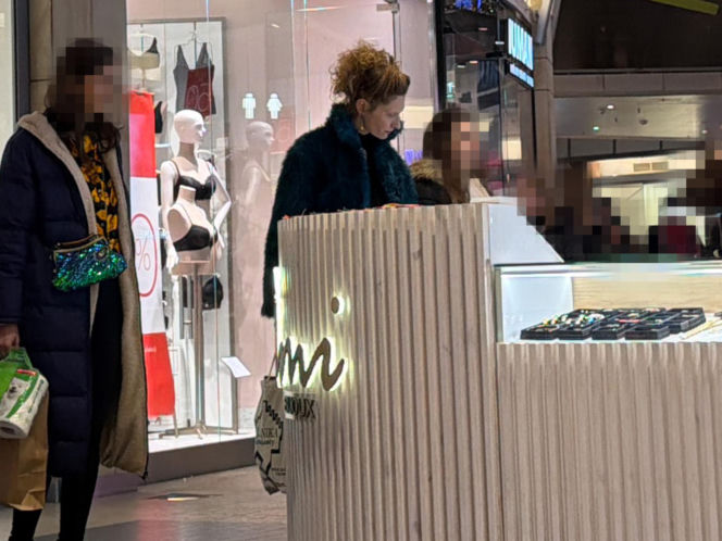 Agata Buzek na zakupach