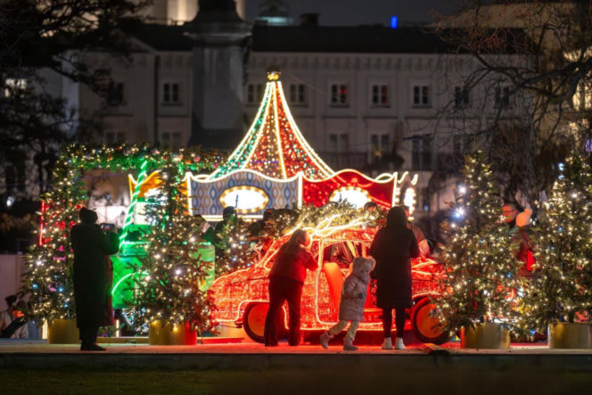 Świąteczna iluminacja 2025/2026 w Warszawie