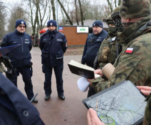 Warszawa: Antyterroryści w akcji! Służby zaskoczyły mieszkańców na Ochocie